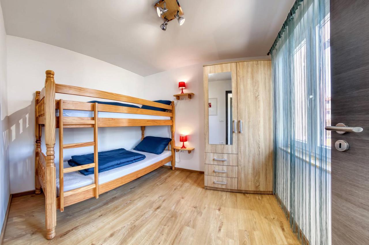 Holiday House "Laurus Garden" With Private Parking 梅杜林 外观 照片