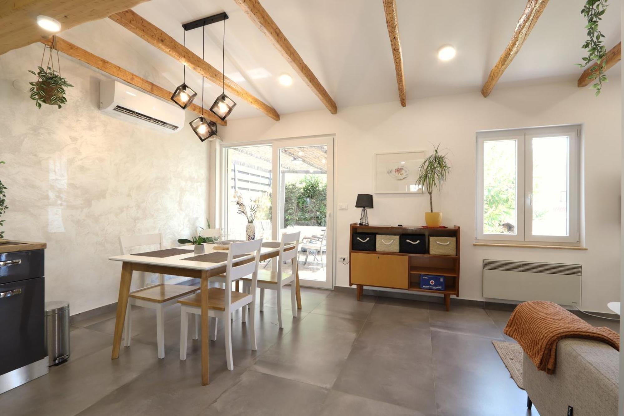Holiday House "Laurus Garden" With Private Parking 梅杜林 外观 照片