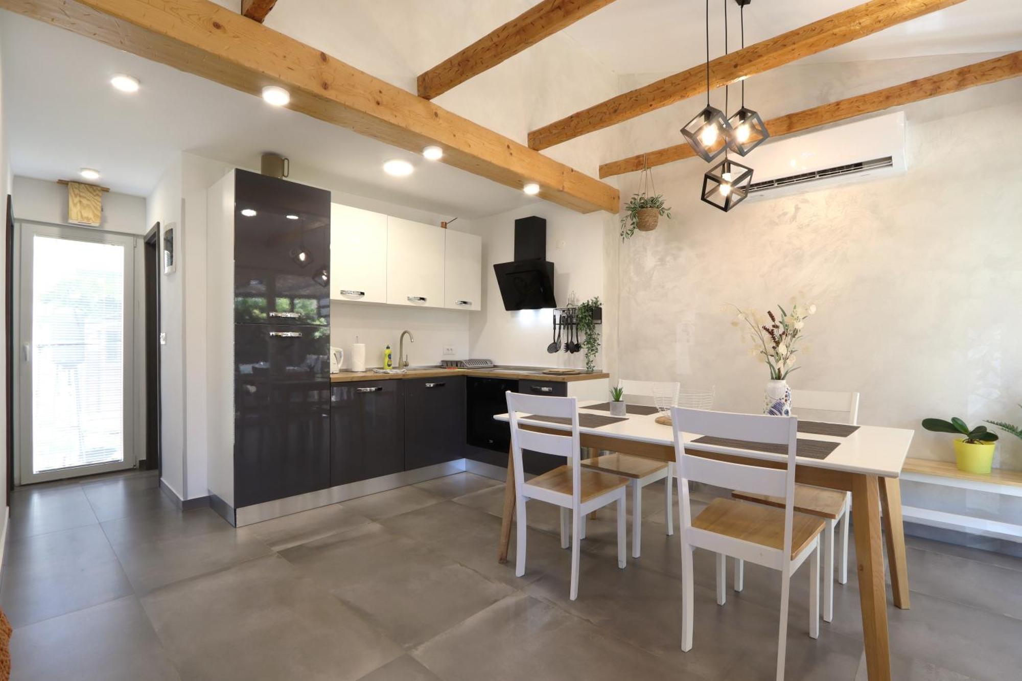 Holiday House "Laurus Garden" With Private Parking 梅杜林 外观 照片